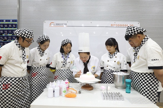 女生学西点难不难吗?看看这里就知道了