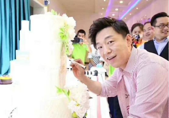 ������ף�¶�����⿽���30����ʢ��ɹ��ٰ죡