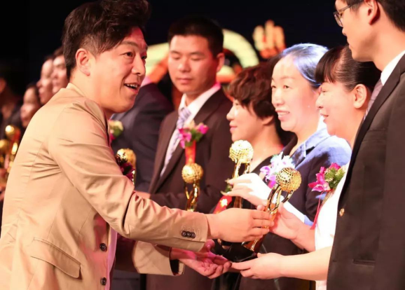 ������ף�¶�����⿽���30����ʢ��ɹ��ٰ죡