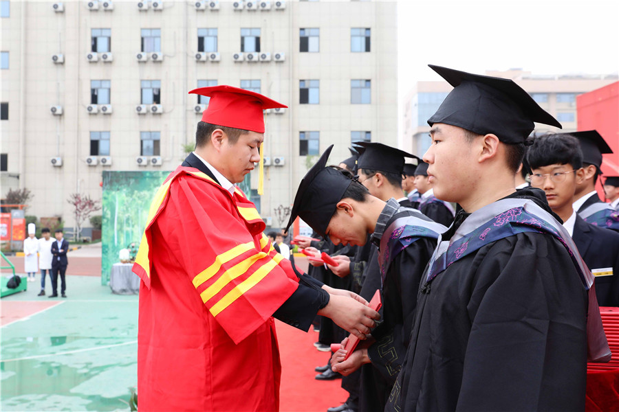 ��������ѣ���ӭ�����ҵ����ѧУ��һ��Ժ���������ۣ�