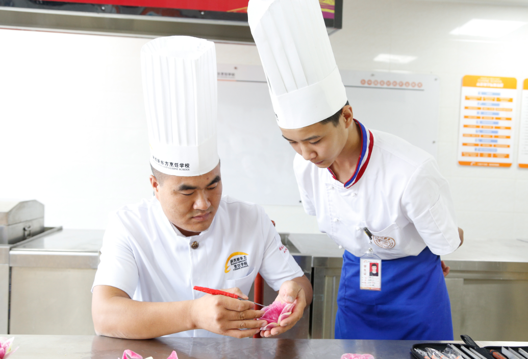 李勇成:不仅因为热爱选择烹饪,更要因为热爱坚持下去!